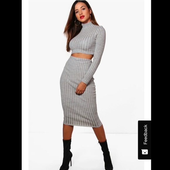 NOT FOR SALE RIGHT NOW! 
NWT BOOHOO Rib Knit TurtleNeck Crop Top. Sz Large - Picture 3 of 8